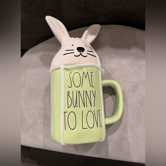 Rae Dunn “Some Bunny to love” mug with topper - Picture 1 of 6